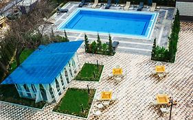 Rich Park Hotel